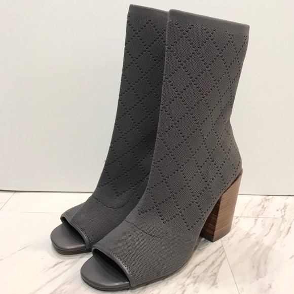 New! Kelsi Dagger Macey Peep Toe Grey Bootie 6.5 - Picture 1 of 9